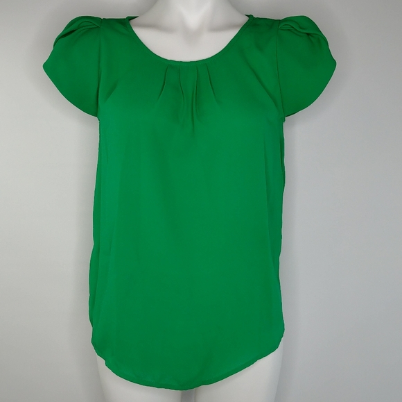 Papermoon Tops - Papermoon for Stitchfix green cap sleeve blouse